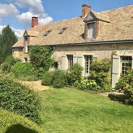Beautiful 1 Hr 45 Min From Paris *