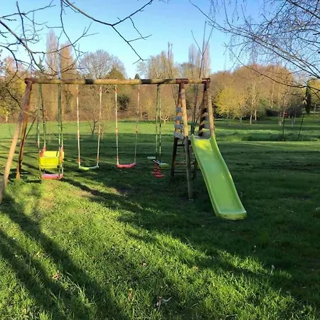 Beautiful 1 Hr 45 Min From Paris *