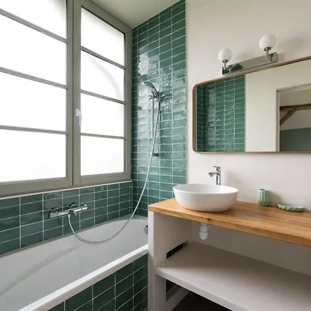 Beautiful 1 Hr 45 Min From Paris Villa