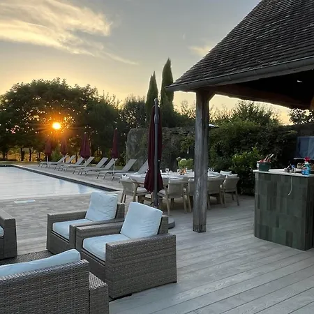 Beautiful 1 Hr 45 Min From Paris Surfonds