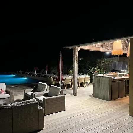 Beautiful 1 Hr 45 Min From Paris Villa *