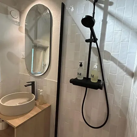 Beautiful 1 Hr 45 Min From Paris Surfonds