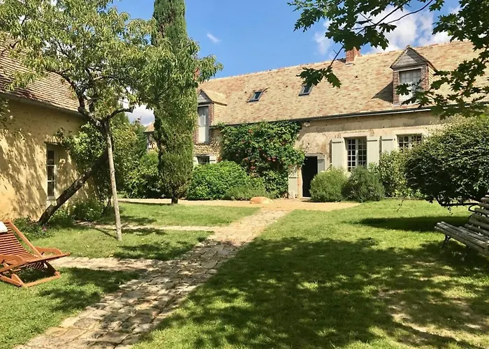 Beautiful 1 Hr 45 Min From Paris *