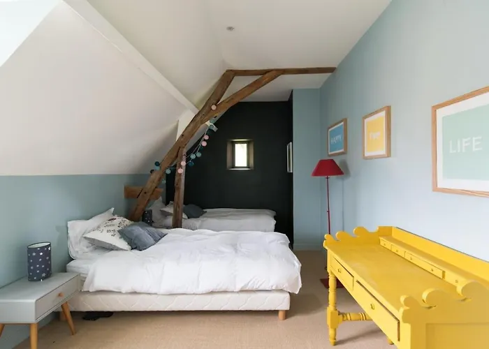 Beautiful 1 Hr 45 Min From Paris