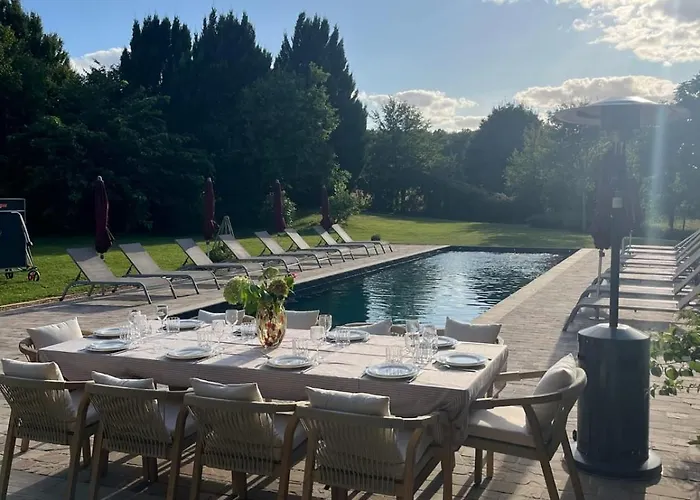 Beautiful 1 Hr 45 Min From Paris